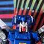 Transformers WFC Kingdom Tracks. Deluxe class Action Figure Image 3