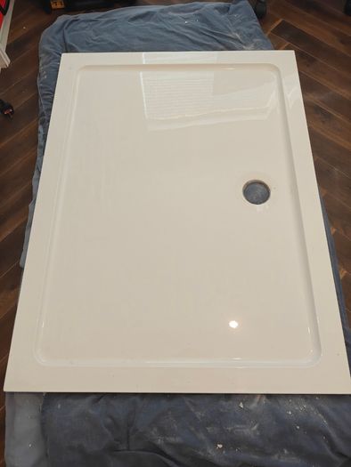 Shower tray
