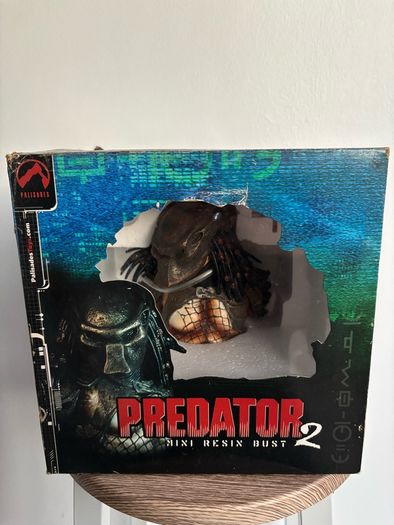 Palisades Predator and Predator 2 Mini Resin Busts