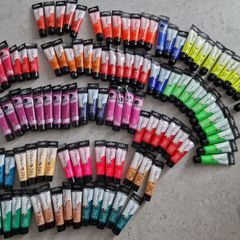 Paints 1 euro per tube