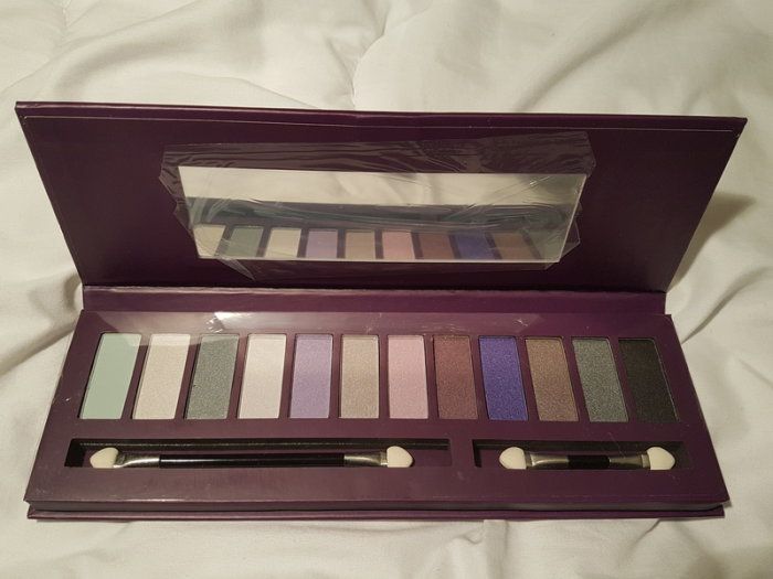 PRETTY Professional SMOKEY Eyes Palette