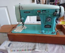 Vintage PINNOCK SEWCREST Precision Built Sewing Machine, SEW-TRIC Sewing Machine Motor, with instruction manual and Power supply foot Pedal, all working great