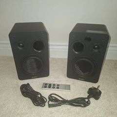 Majority desktop speakers