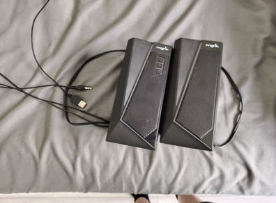 Myria Desk Speakers