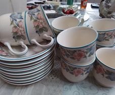 Noritake "Blossom Blossom"Tea Cups & saucers