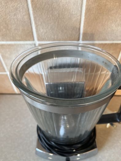 Vintage 1960's General Electric Glass jug blender