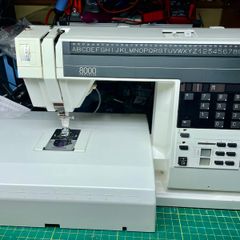 ELNA Diva 8000 Sewing machine - Serviced - Excellent condition - Swiss manufactured quality machine