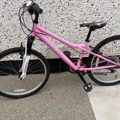Pair of kids 24" mountain bikes