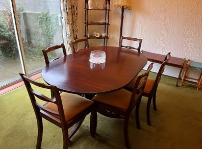 Dining Table & Chairs