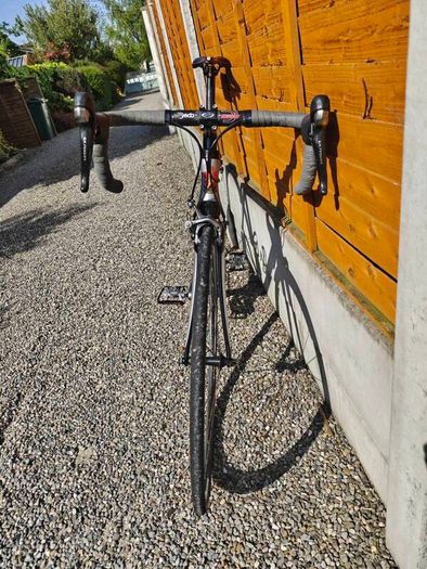 Holdsworth Stelvio Road Bike, Medium Carbon Frame, Shimano Ultegra 10-Speed