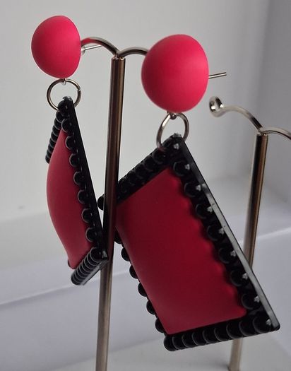 Neon Fuchsia Pink & Black Retro Vibe Earrings