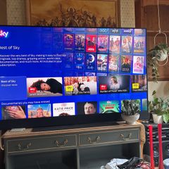 Sky Tv Glass apps built in great sound from speakers