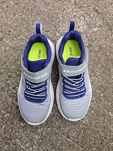 boys sketcher trainers size UK10