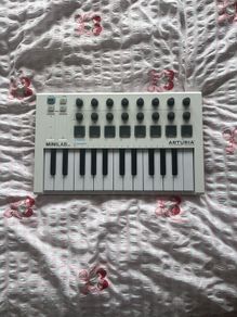 Arturia Minilab mk2