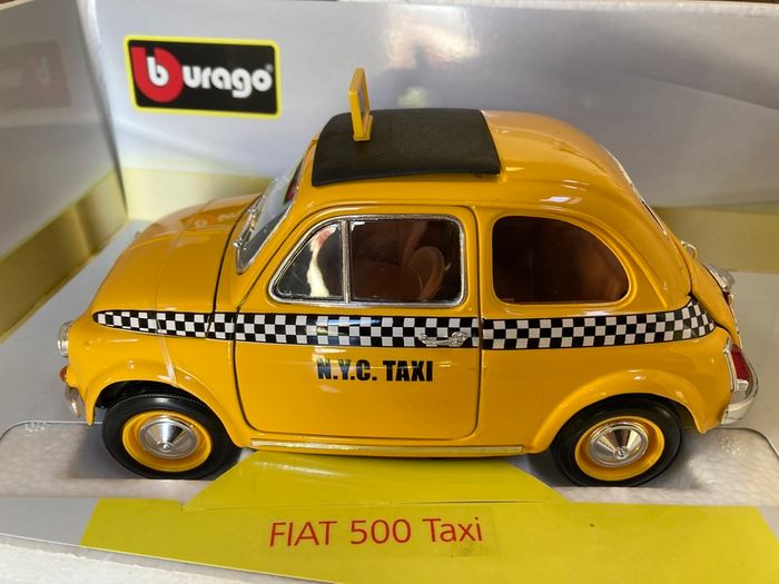Fiat 500 Taxi New York Scale 1/18 Rare Burago