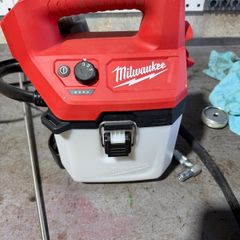 Milwaukee M12 Sprayer (New)