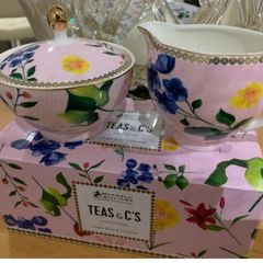 Maxwell Williams Sugar Bowl & Creamer