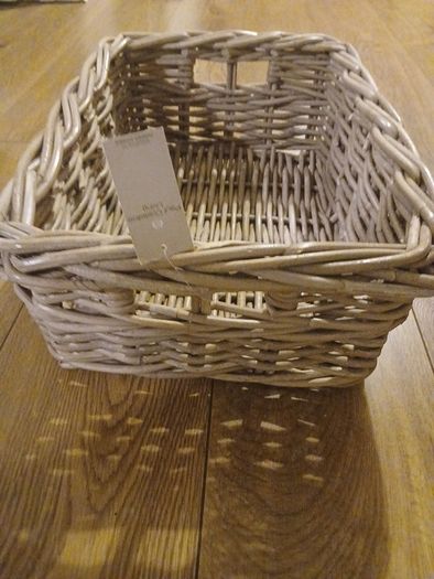 Basket (Paul Costelloe)