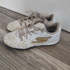 skechers football boots