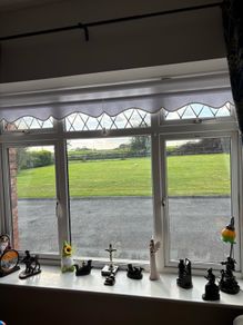 Sitting room blind in white