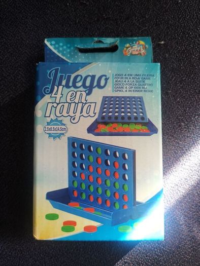 Travel connect 4