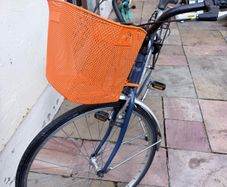 Lynx 700C City Commuter Bike 6 Speed. Basket, Carrier & Mudguards