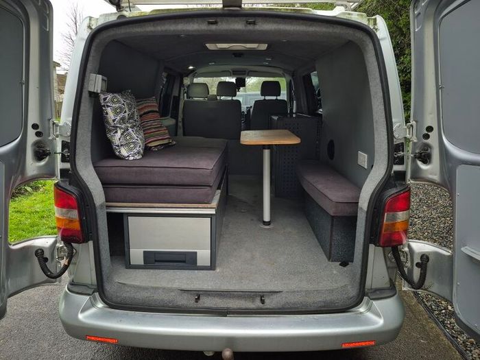 vw transporter t5 2.5 130bhp 2009