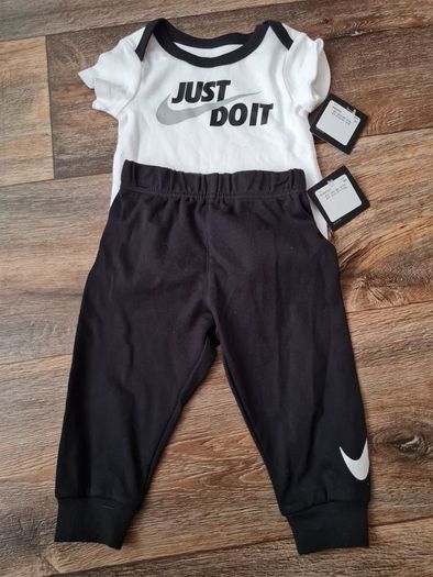 babys nike vest and joggers bnwt