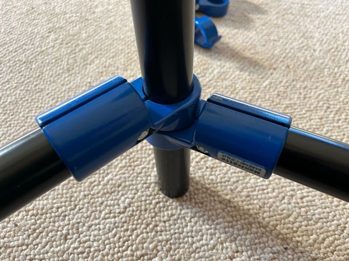 Tube connectors / clamps