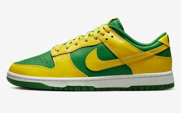 Nike Dunk Low Reverse Brazil UK 10 / US 11 DEADSTOCK