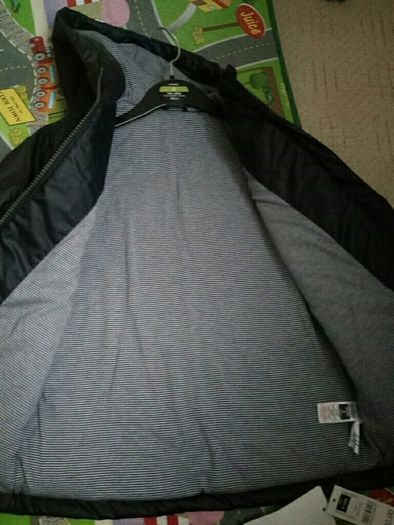 BNWT Hooded Jacket Age 6