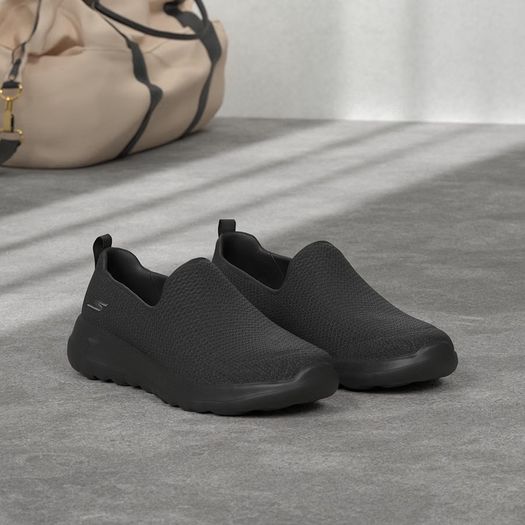 Sketchers All Black Slip On UK 9 Trainers