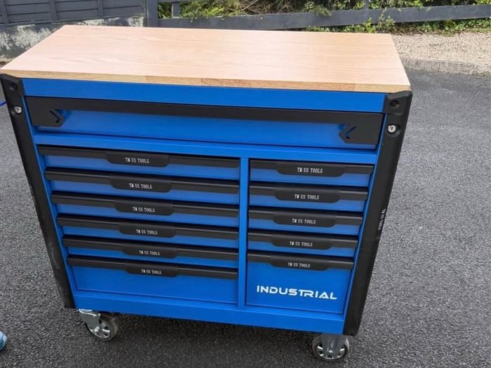 Brand New 13drawer Tool Chest Full Of Tools