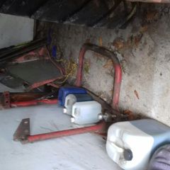Quicke bracket for early tubular frame loader