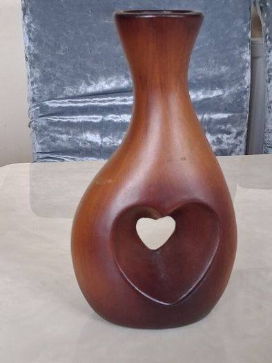 Ceramic vase