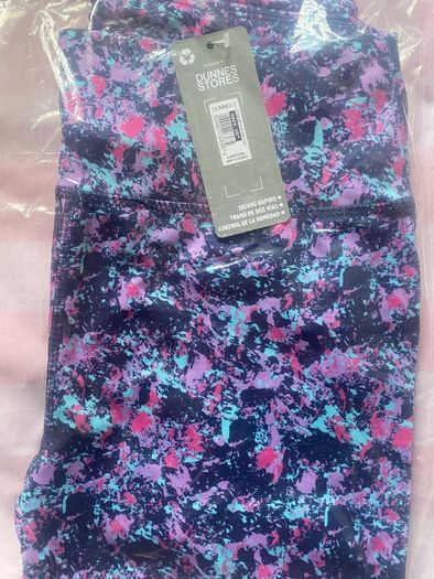 Brand New with Tags, girls 25inch waist leggings, shorts & jogger bundle.