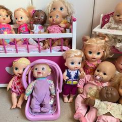 Huge collection of Dolls - Baby Alive dolls plus accessories