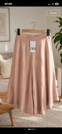 wide leg Bnwt Zara wide leg blush shade satin look medium culotte