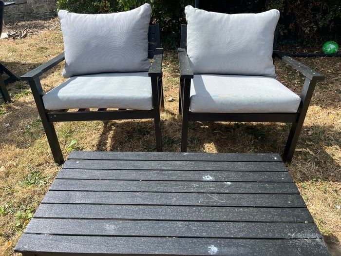 Garden furniture conversation set: sofa, armchairs & coffee table