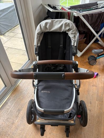 Uppababy Vista V2