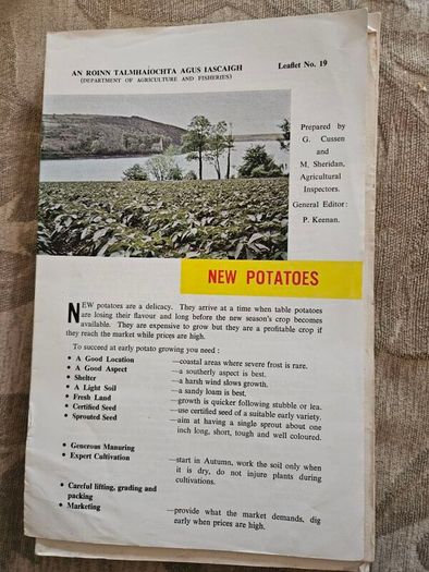 1960s Department Of Agricultural Booklets On Farming. Topics Such As Patato Growing,planting Forest Trees,desease Control And Others. In Good Condition.  See Photos For Same.