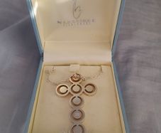 newbridge silverware cross pendant necklace