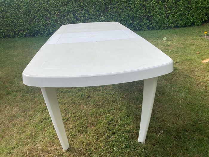 Extendable Large Garden Table