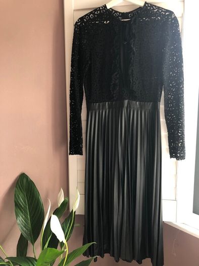 Zara Black Lace & Pleated Midi Dress - Size 8