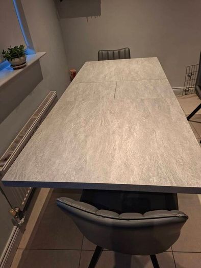 dinning room table
