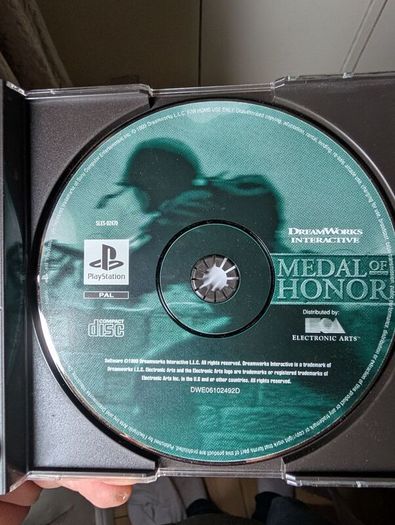 Medal of Honor PS1 Disc near mint