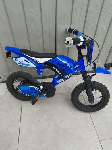 Boys bike Motocross style