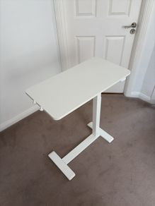 Height adjustable sit-stand desk