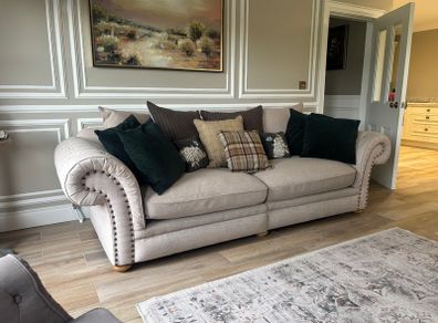 Alexander & James 4-Seater Sofa & 2 Armchairs