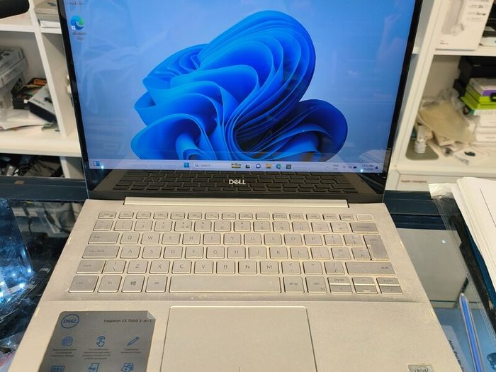 Dell Inspiron 7391 2in1 13.3" Touch i5-10210U (10th Gen) 8GB 500GB SSD Windows 11 Pro (Touch Convertible)